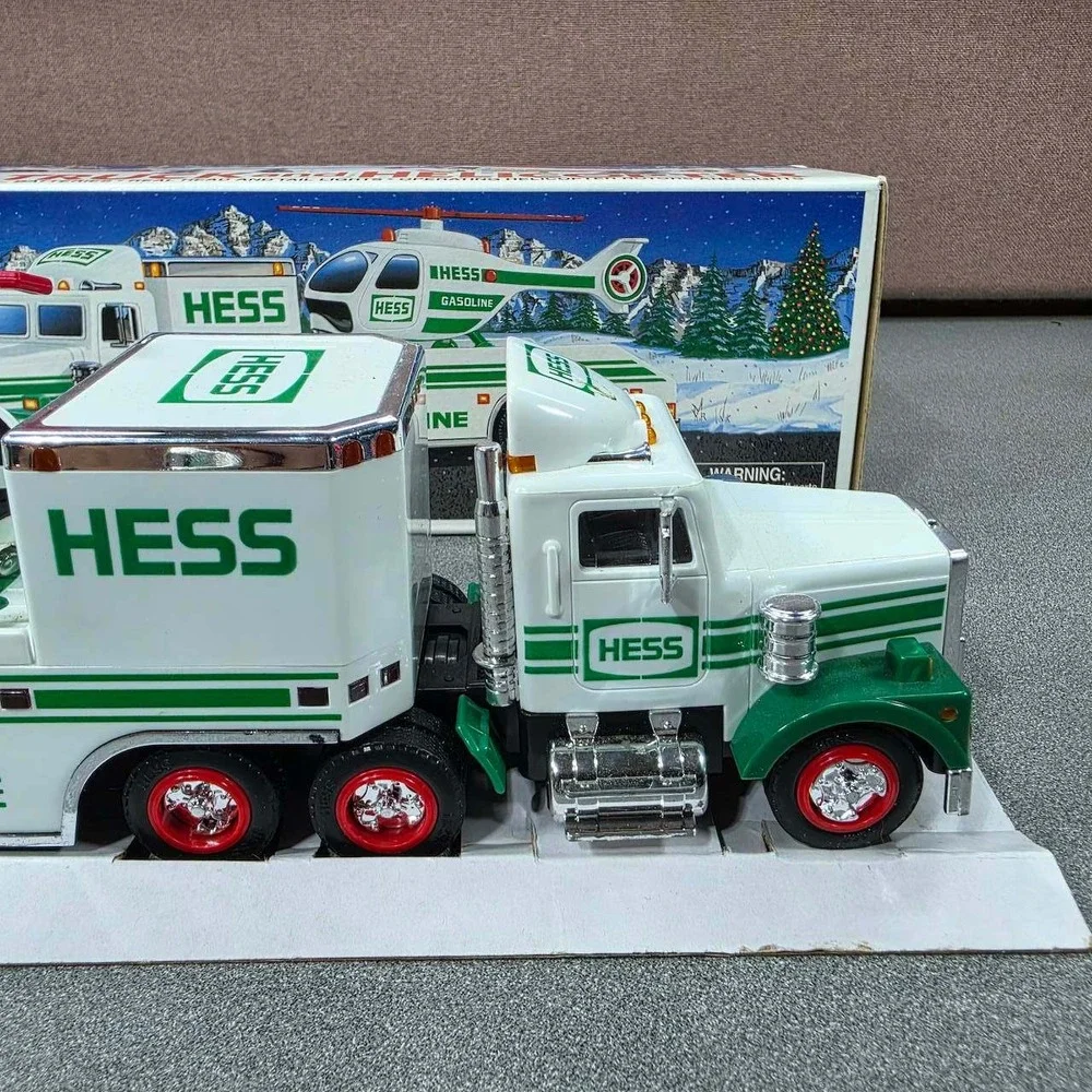 Hess Toy Truck and Helicopter 2001 White Green Collectible READ